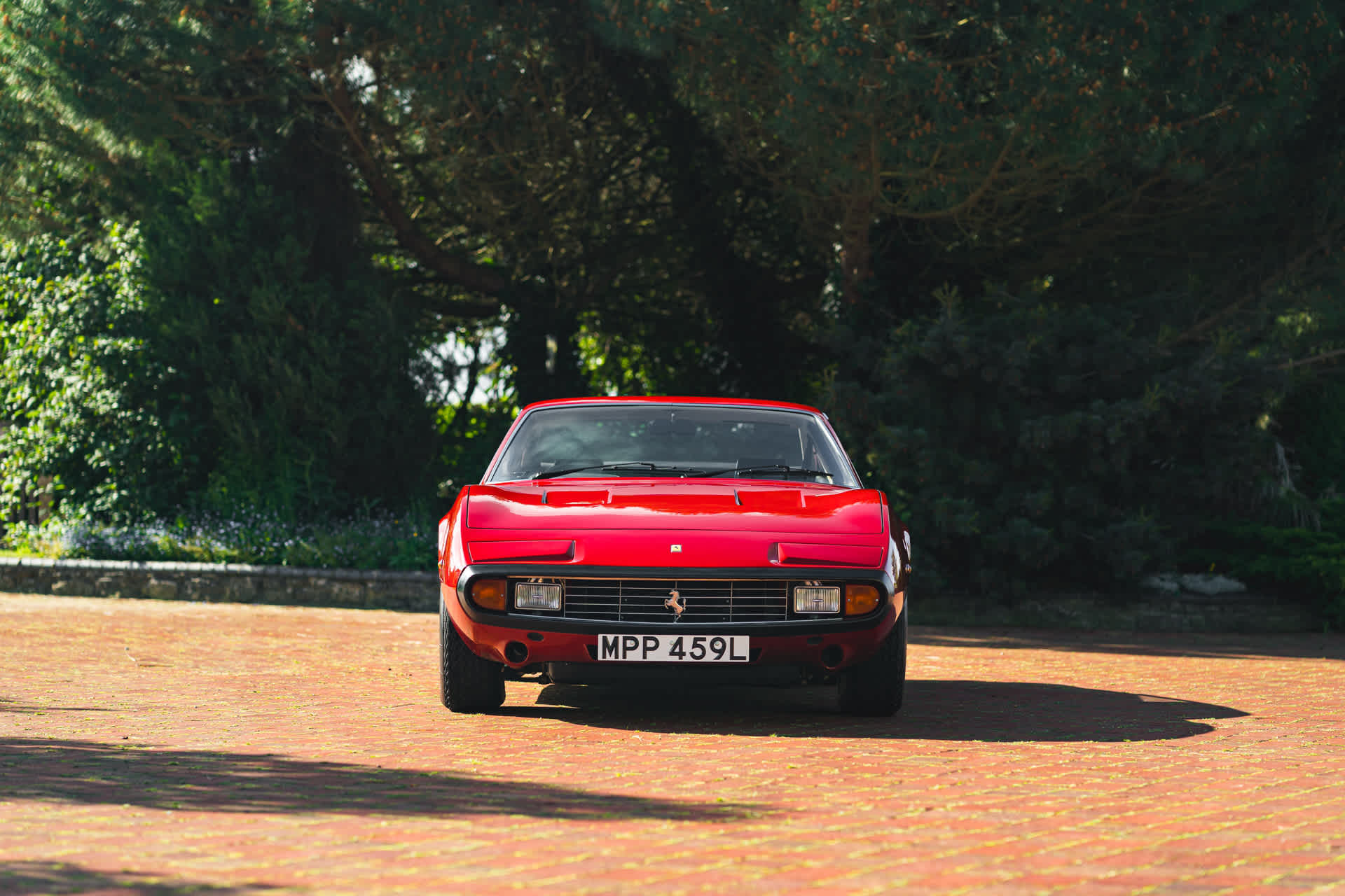 1972_Ferrari_365_GTC-4_-_16153